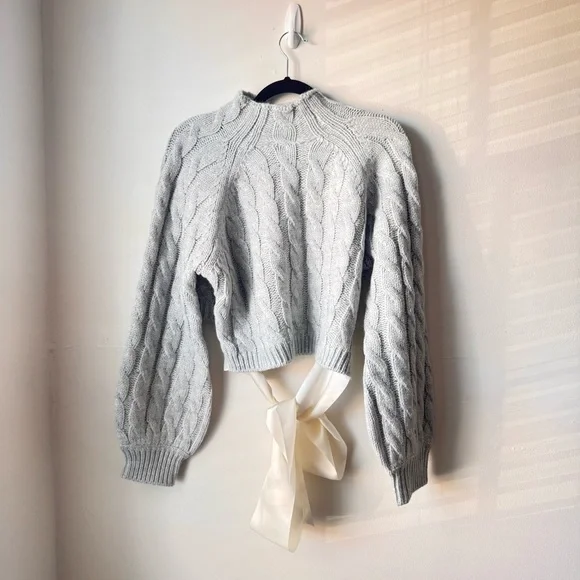 For Love and Lemons | BNWT Grey Lise Chunky Cropped Sweater w/ Ribbon Size Large - Picture 6 of 11
